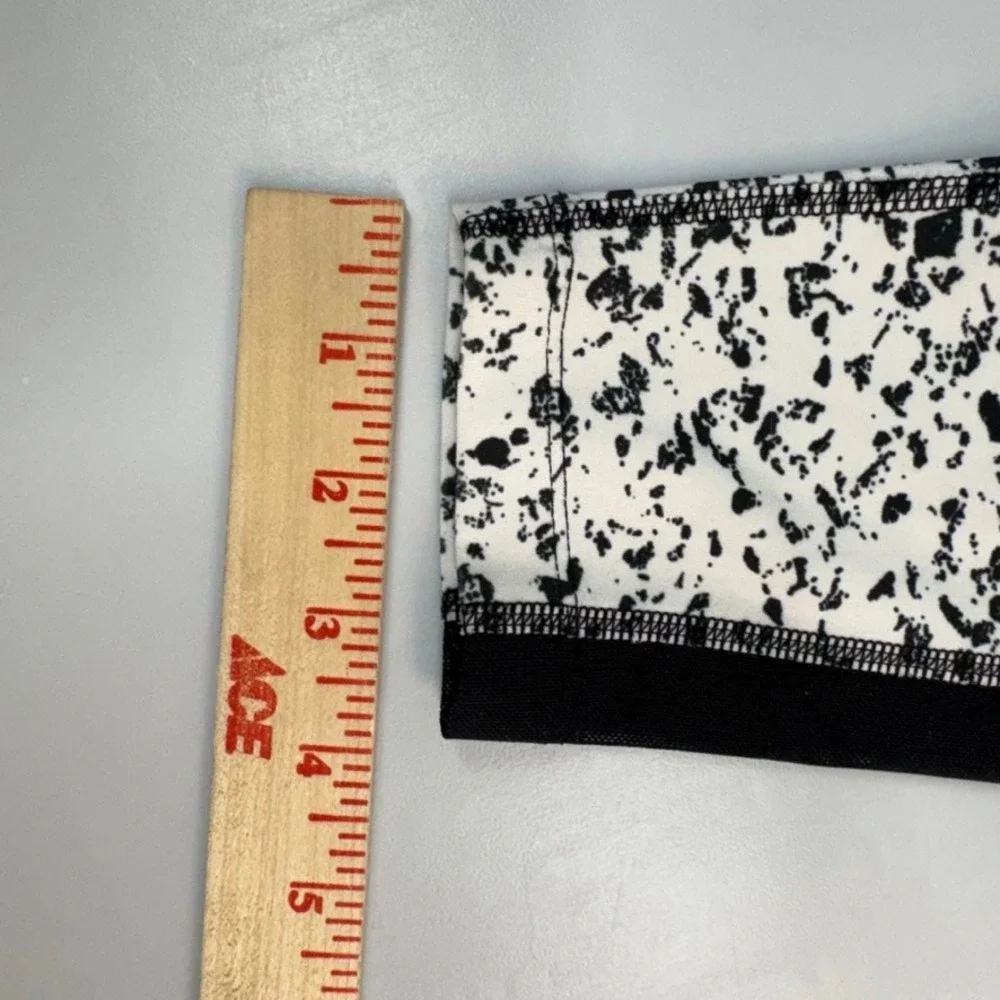 Nike Dri-FIT One Legend Pants Womens Medium Black White Speckled Leggings